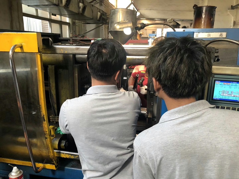 歐拓拉手廠家定制產內波紋手輪,背波紋手輪,橢圓拉手,膠木拉手,方形拉手